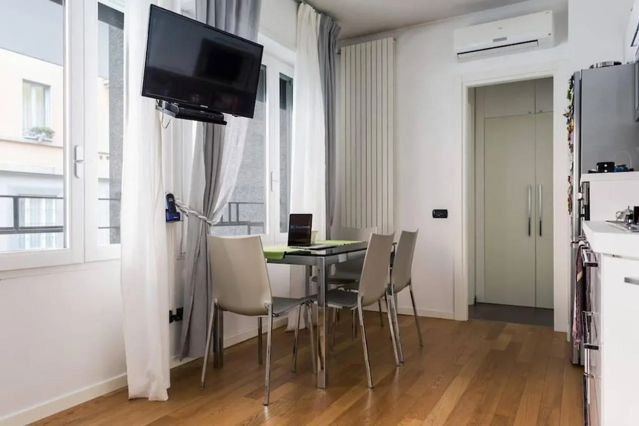 Delizioso bilocale in Bocconi - Porta Romana Milano Appartamento