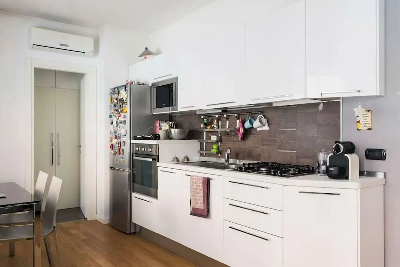 Daire Delizioso Bilocale In Bocconi - Porta Romana Milano