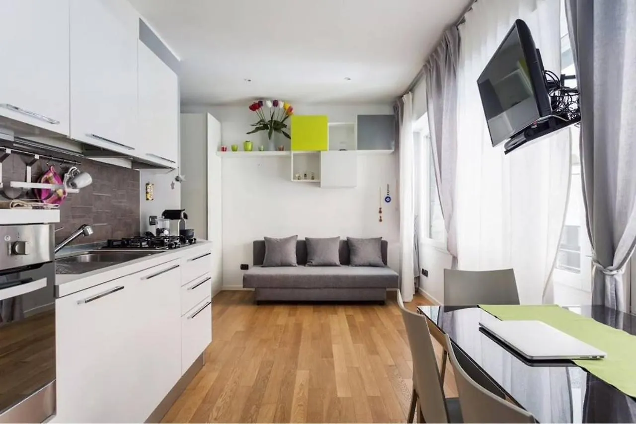Delizioso Bilocale In Bocconi - Porta Romana Milano