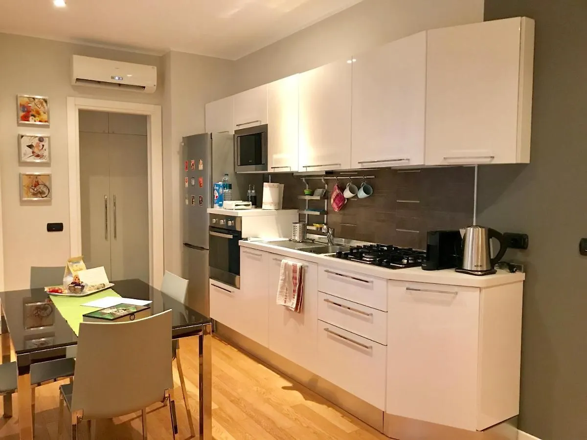 Daire Delizioso Bilocale In Bocconi - Porta Romana Milano